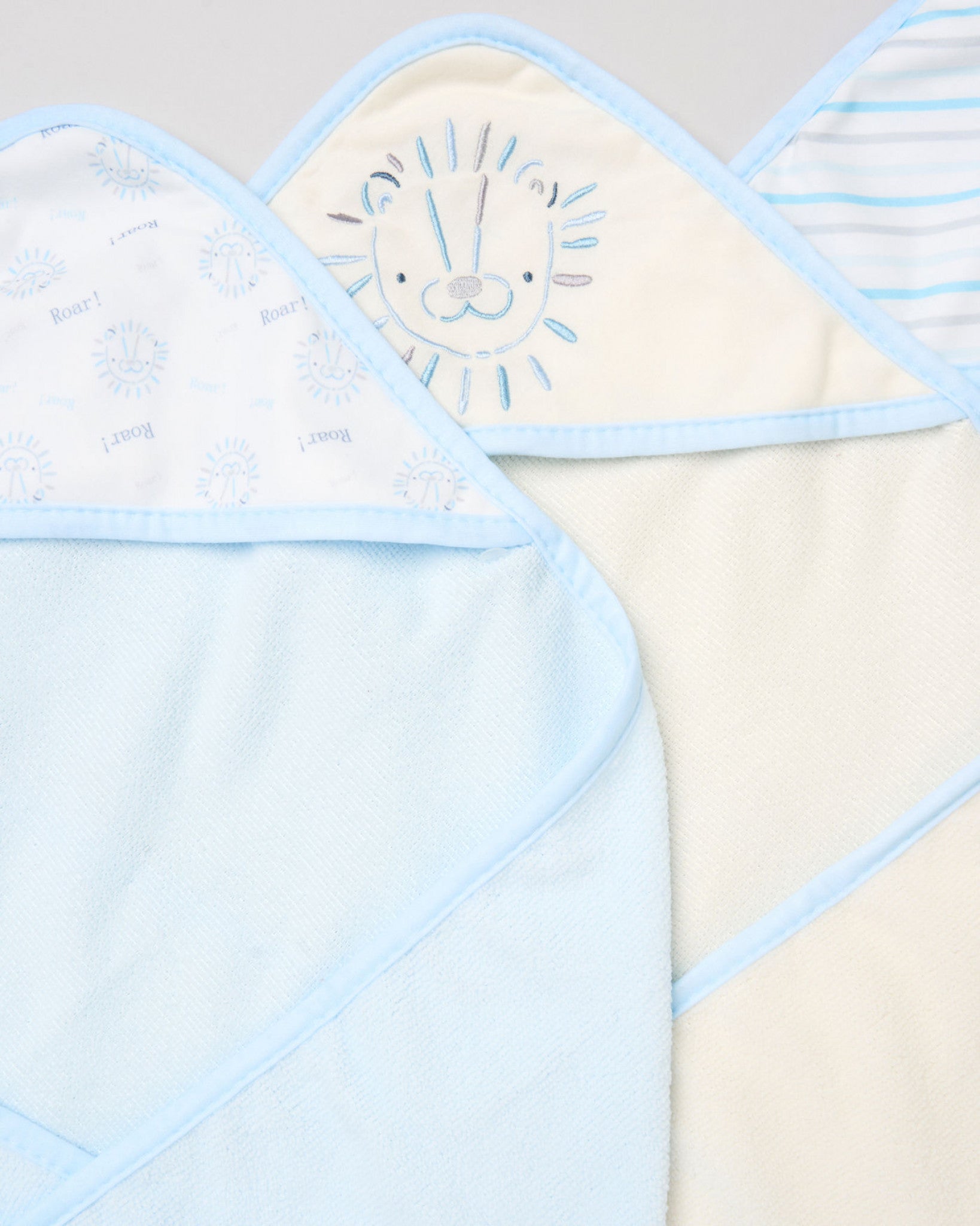 Hooded Towel and Wash Cloth Lion Gift Set