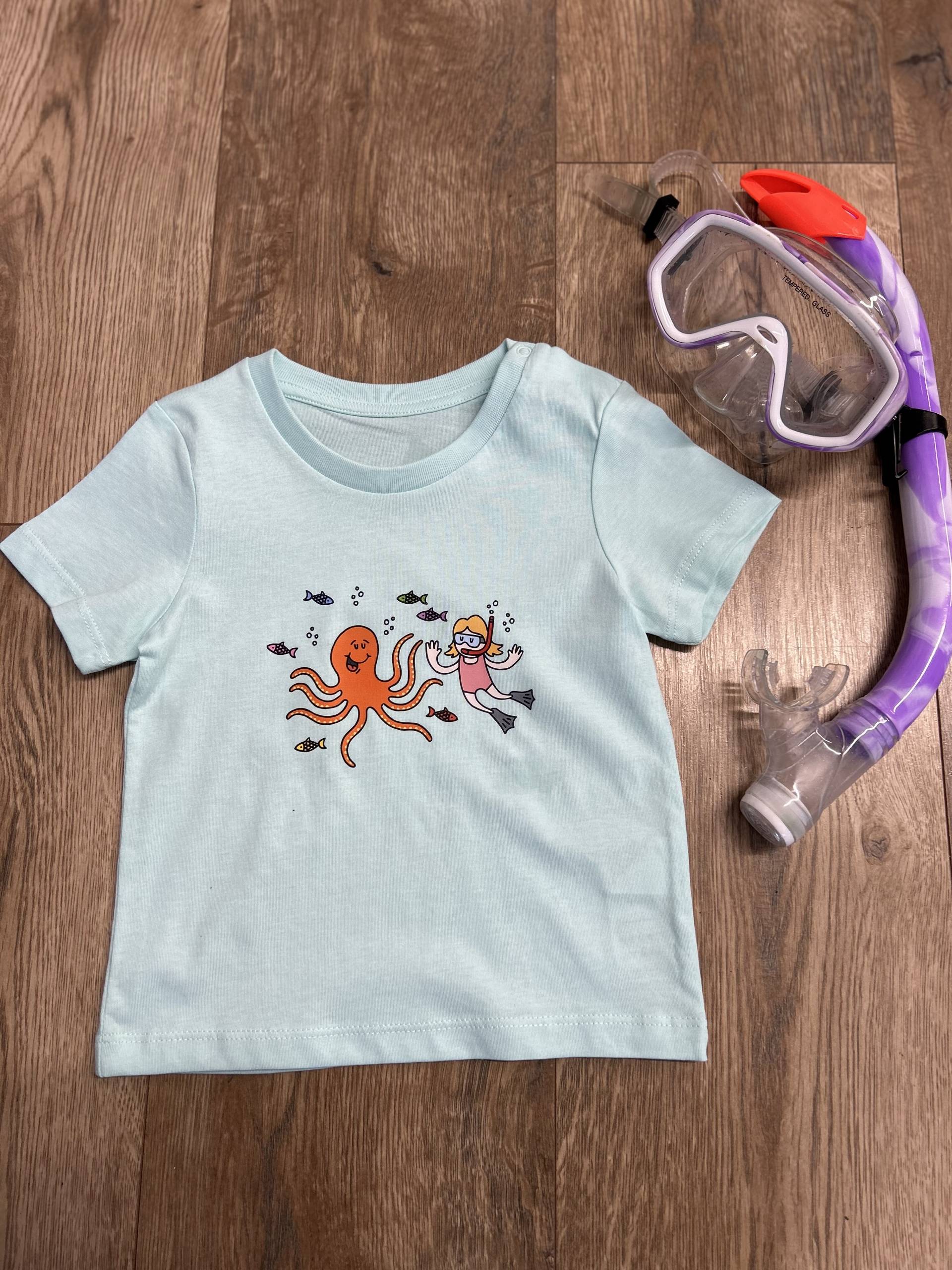 Girl Under the Sea T-shirt image 1