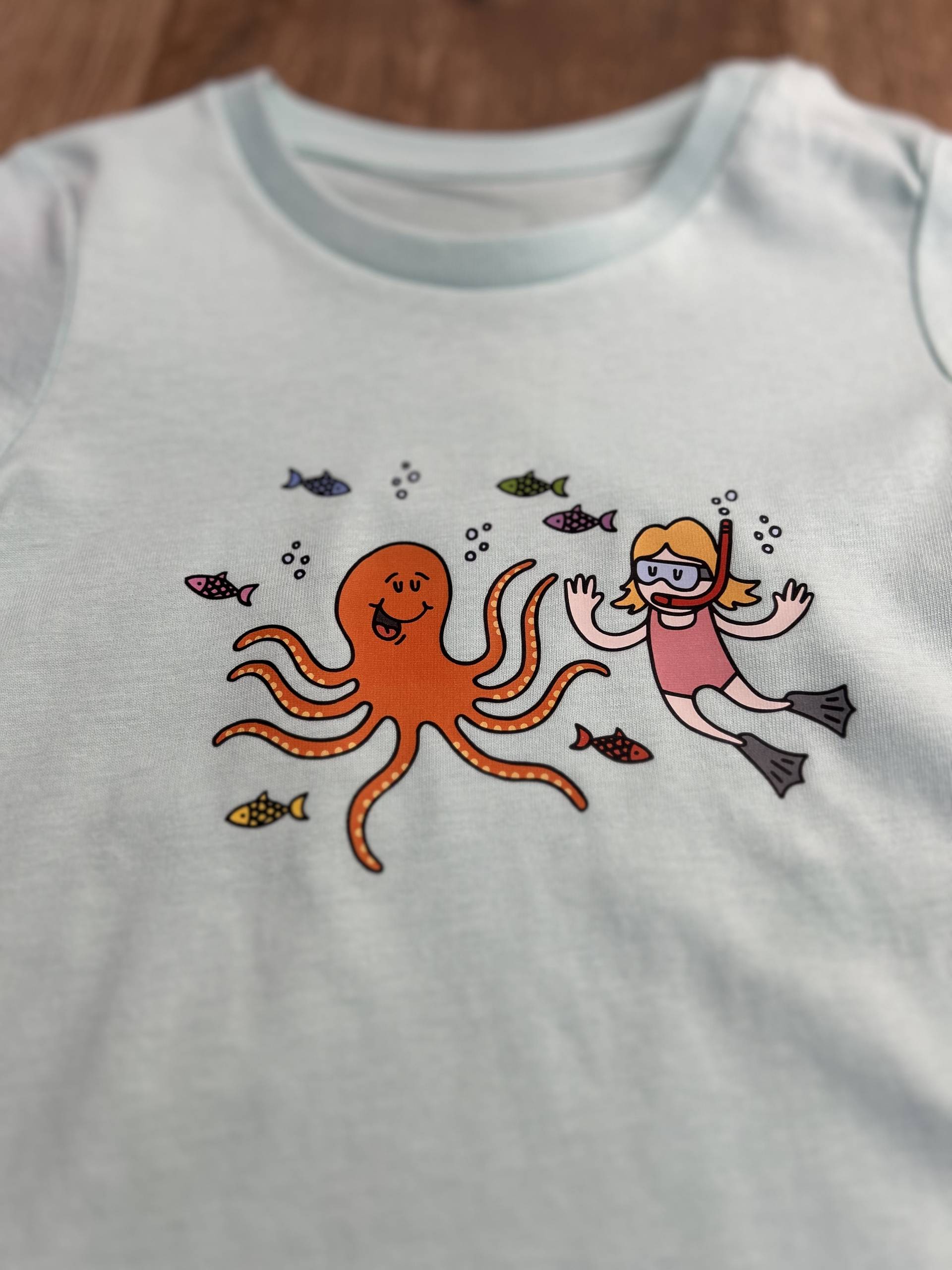Girl Under the Sea T-shirt image 0